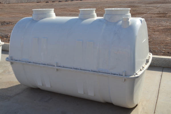 SMC模壓玻璃鋼化糞池安裝時的注意事項有哪些 SMC模壓玻璃鋼化糞池安裝時的注意事項有哪些